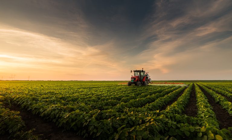 8 Smart Ways Farms Can Slash Expenses Today