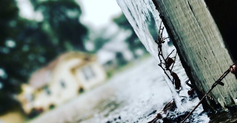 7 Effective Ways to Divert Rainwater Runoff That Prevent Erosion