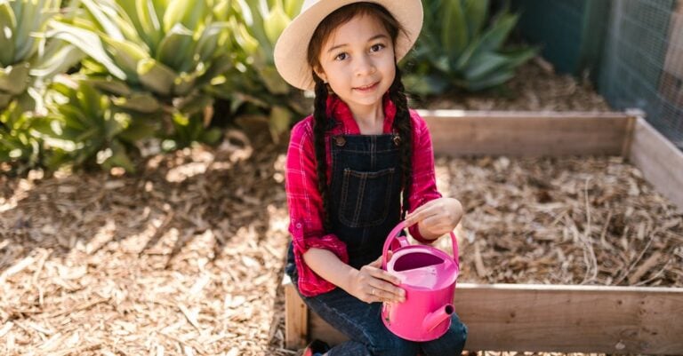 4 Best Affordable Rain Boots for Kids on Hobby Farms That Last