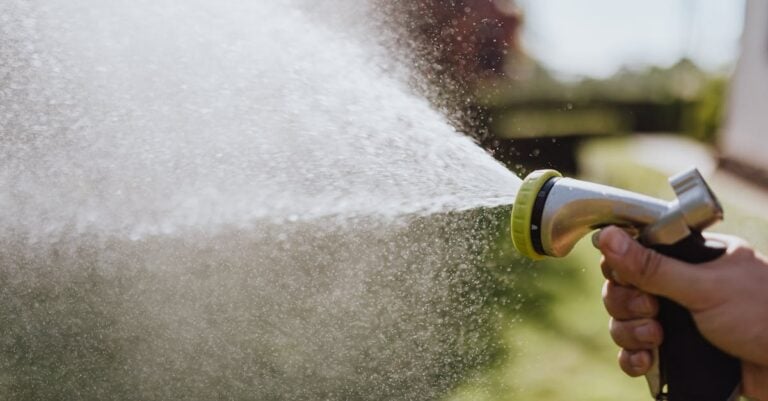6 Best Swivel Nozzles for Watering Plants That Save Water