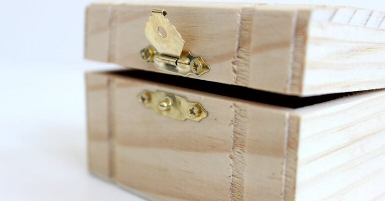 4 Best DIY Feed Storage Containers That Prevent Common Issues