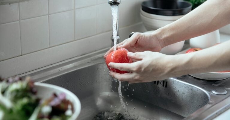 5 Best Sprayer Faucets for Rinsing Root Vegetables That Save Time