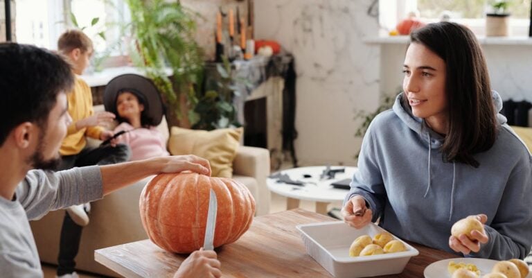 4 Best Pumpkin Carving Kits for Family Farms That Last Seasons