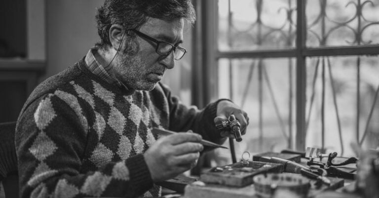 6 Best Impact Resistant Glasses for Working with Tools That Prevent Eye Injuries
