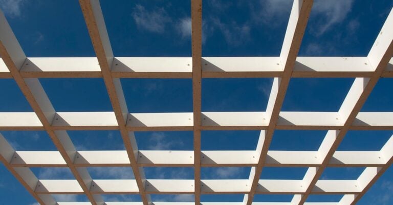 5 Best Pergola Staining Options for Weather Resistance That Last Years