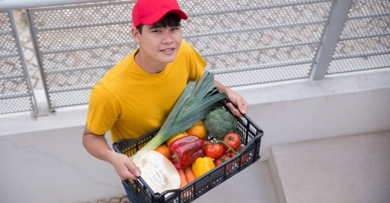 5 Best Balcony Planters for Small Urban Farms That Maximize Space